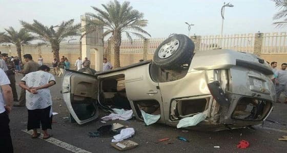 وفاة وإصابة 6 في حادث تصادم مروع لثلاث مركبات في جازان