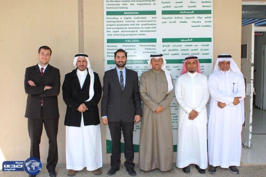 وفد من كلية التميز موندراغن بمحايل يقوم بزيارة لمقرّ الكلية التقنية بابها