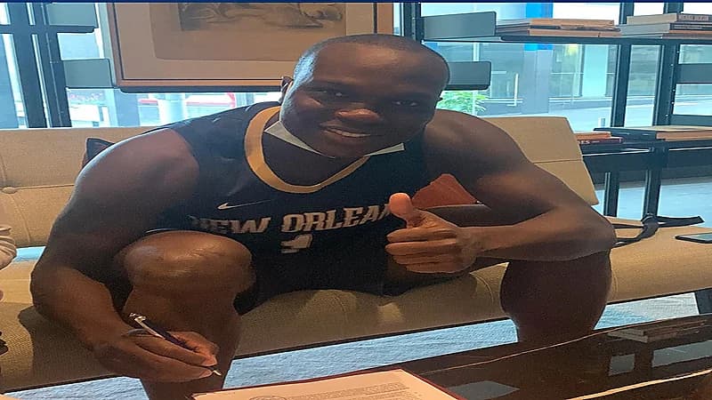 فينسنت أبوبكر  مهدد بالشطب بسبب اتهامة بالتلاعب في المباريات