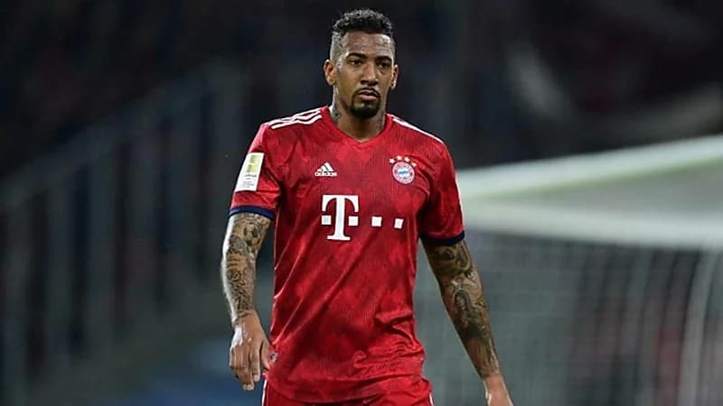 منافسة جديدة بين الهلال والنصر لضم مدافع بايرن ميونخ