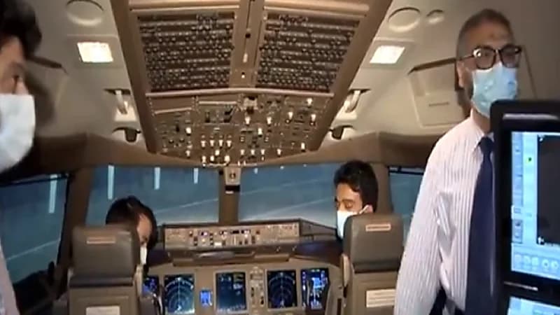 بالفيديو.. أكاديمية الأمير سلطان لعلوم الطيران تدشن الجهاز التشبيهي المتحرك