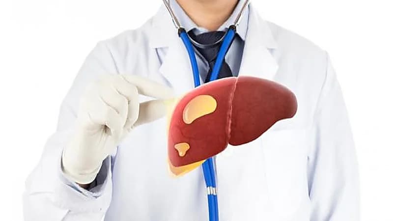 عبدالله الذيابي: الدهون أحد الأسباب الرئيسية لزراعة الكبد