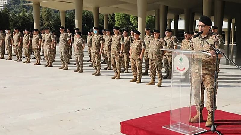 الجيش اللبناني يكرم العسكريين ببكتين دخان غير قابلة للبيع