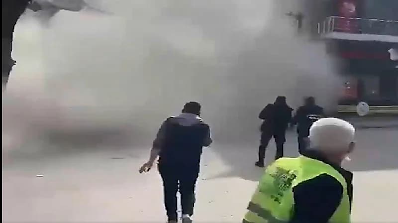 شاهد.. انهيار المباني في ملاطية وسقوط قتيل ومصابين جراء الزلزال