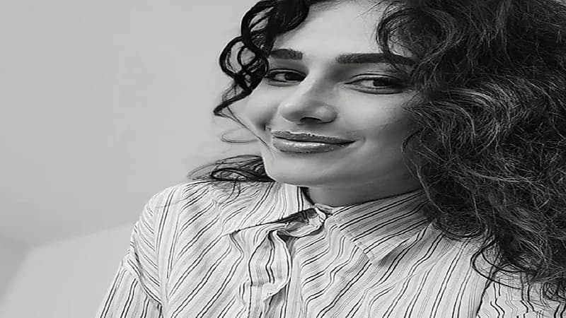 حلا شيحة تواجه الانتقادات بعد نشر صورها بشعرها