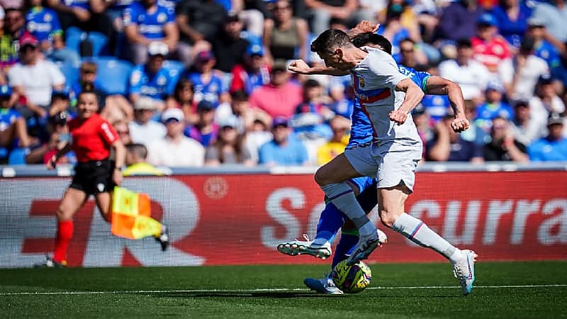 برشلونة يتعادل سلبيا أمام خيتافي