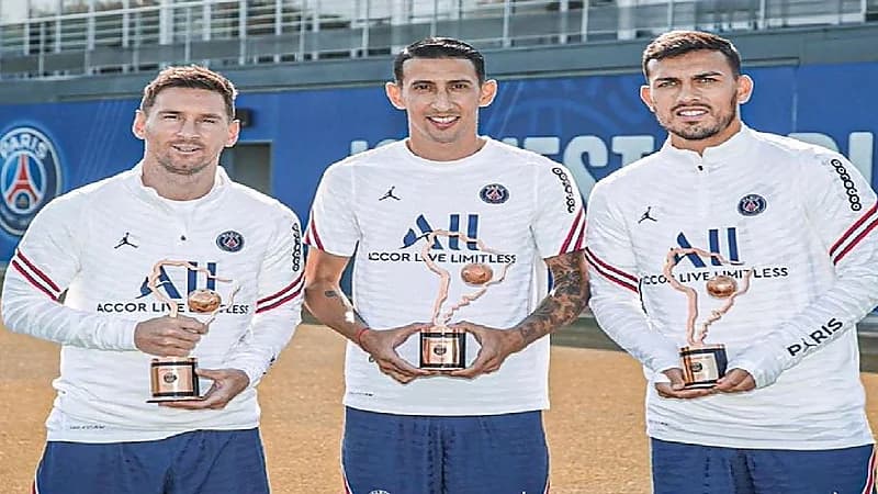 الهلال يسعى للتعاقد مع لاعبين لإقناع ميسي بالانضمام