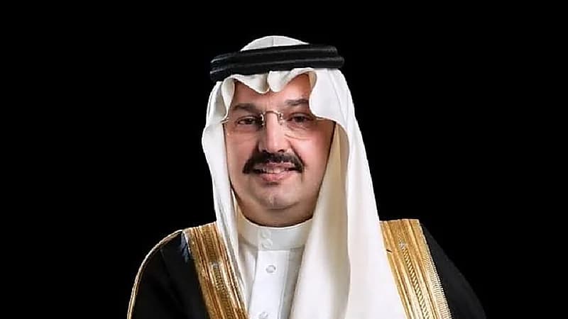 أمير عسير يستقبل ذوي قتيل تنازلوا عن قاتله لوجه الله - فيديو