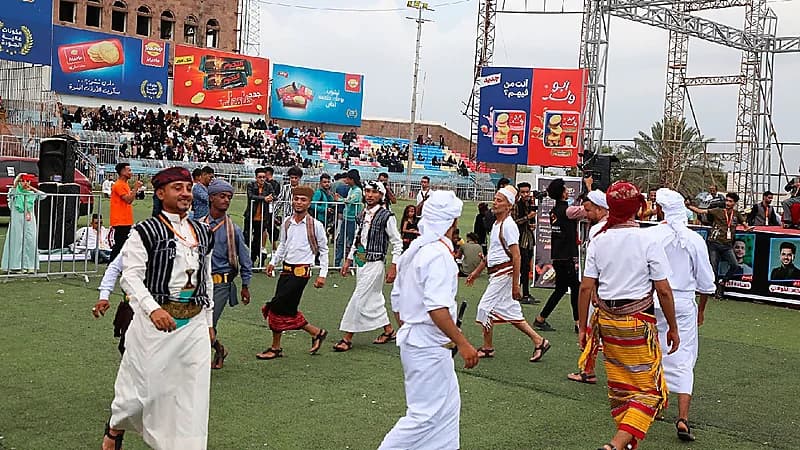 إطلاق نار على جمهور مهرجان فني في اليمن - فيديو وصور