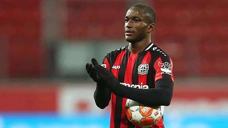 النصر يستعد لتقديم عرض جديد لحسم صفقة نجم باير ليفركوزن