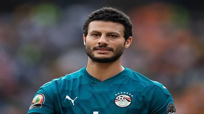 وسطاء سعوديون يتواصلون مع الأهلي المصري لضم محمد الشناوي