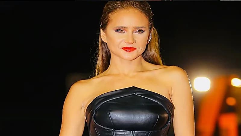 نيللي كريم تتعلم رقصة جديدة..فيديو