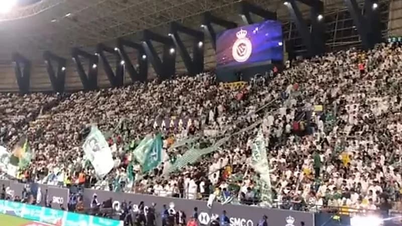 ردة فعل جماهير ‎الأهلي لحظة ذكر اسم عبدالرحمن غريب .. فيديو
