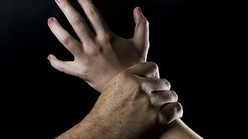 القبض على طالب اغتصب ابنة خالته