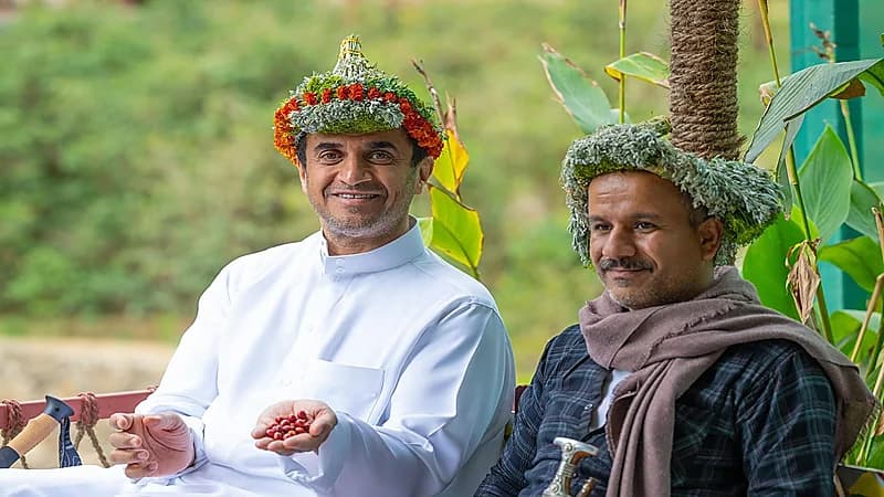 خالد البلطان يتزين بالورد الجيزاني .. صور