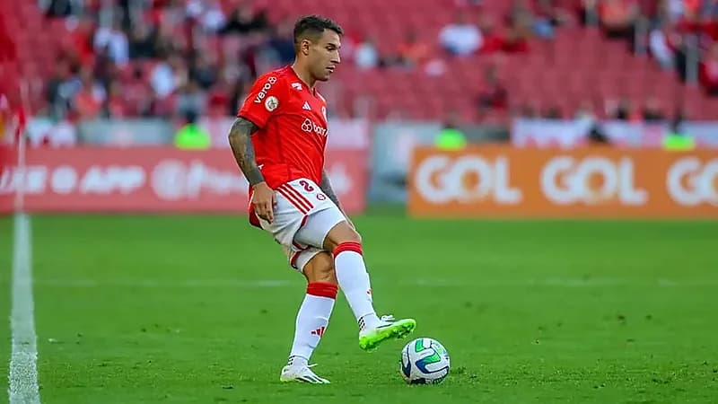 لاعب إسباني يواجه تهمة التحرش بتميمة نادي إسبانيول