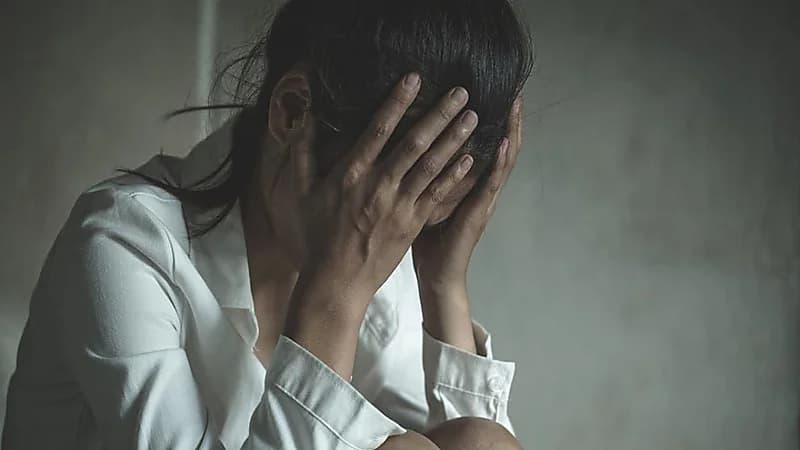 اتهام محلل نفسي شهير باغتصاب النساء