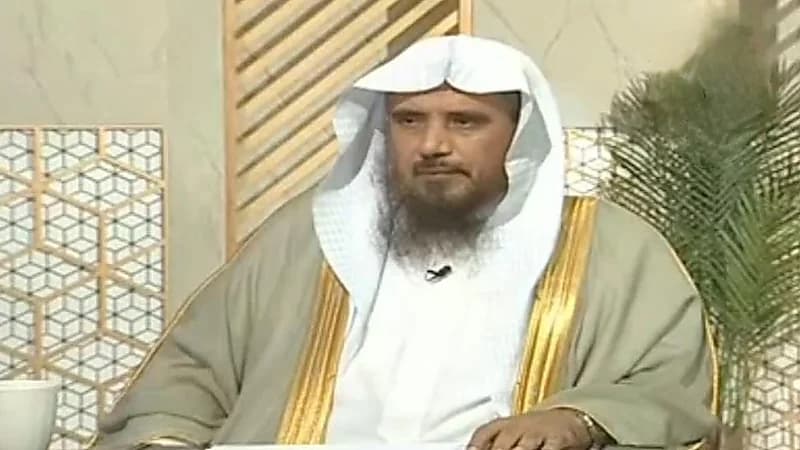 لم يُخرج الزكاة لسنوات طويلة.. ماذا يفعل؟.. الخثلان يجيب.. فيديو