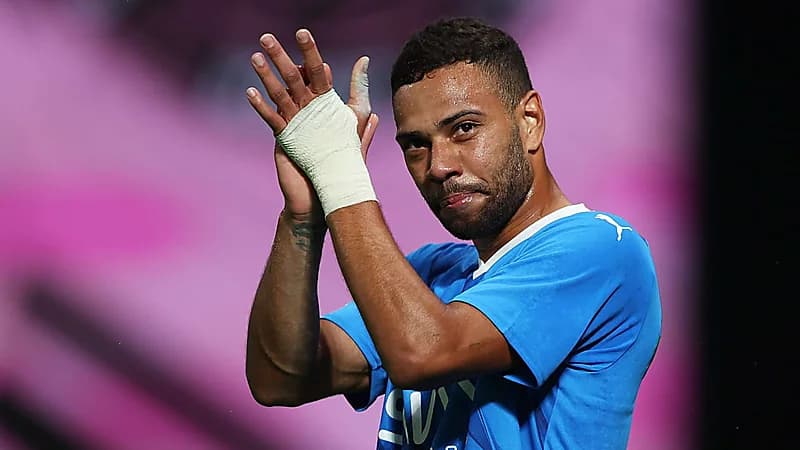 حقيقة عودة محترف الهلال الى الدوري الفرنسي