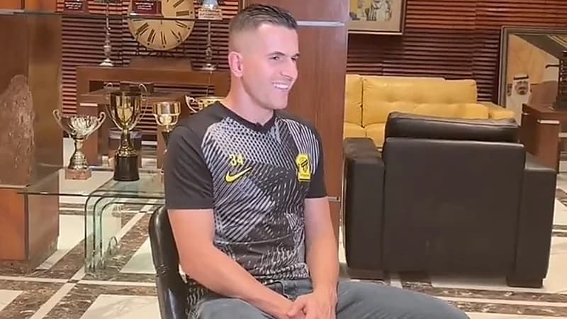 حارس الاتحاد السابق : الهلال يستحق الدوري هذا الموسم .. فيديو