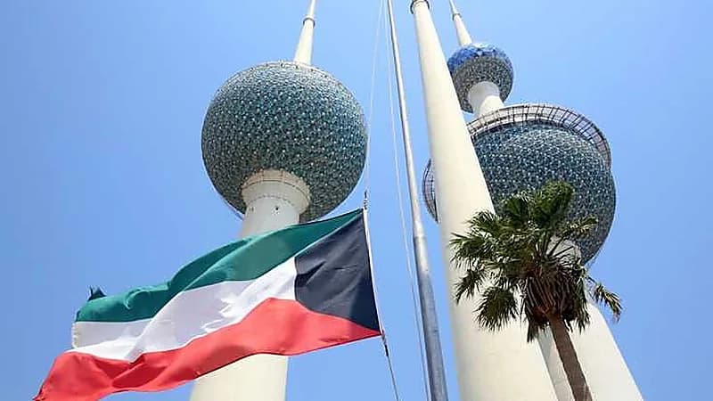 وزير الكهرباء الكويتي الأسبق: عوائل تسافر وتخلّي التكييف شغّال علشان الأثاث يبقى بارد