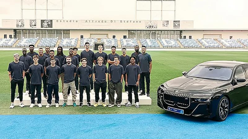سيارة جديدة لكل لاعب في ريال مدريد من "بي أم دبليو"