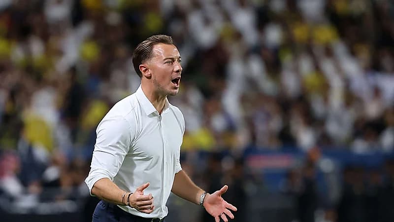 يايسله مرشح لتدريب شتوتغارت