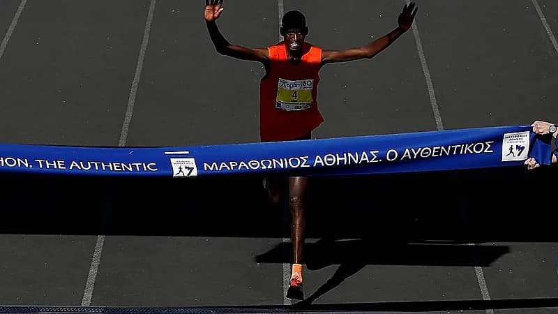 إيقاف عداء كيني مؤقتاً بسبب المنشطات