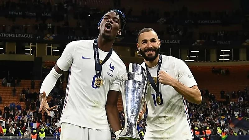 بنزيما يحاول إقناع بوغبا بالانضمام إلى الاتحاد