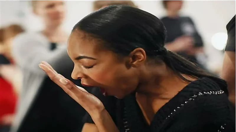 4 فوائد صحية للتثاؤب