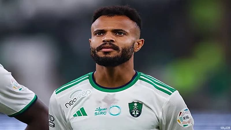 علي مجرشي: إيفان "توني مرسى".. الأكثر حبًا للمرسى في الأهلي.. فيديو