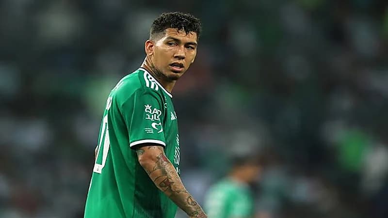 الاهلي يدرس الموافقة على عرض السد القطري لضم فيرمينو