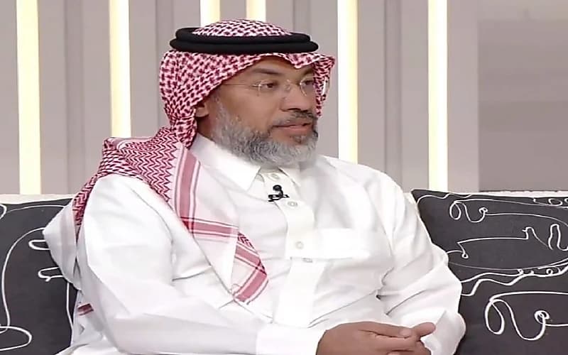 تقني: ‏لا تشحن الجوال وهو داخل الكوفر.. فيديو