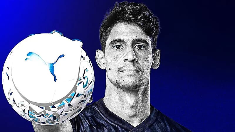 الهلال يقدم عرضًا ضخمًا لبونو