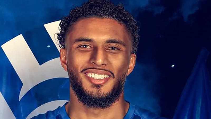 وكيل إديرسون يحسم الجدل: لا مفاوضات مع الهلال حتى الآن