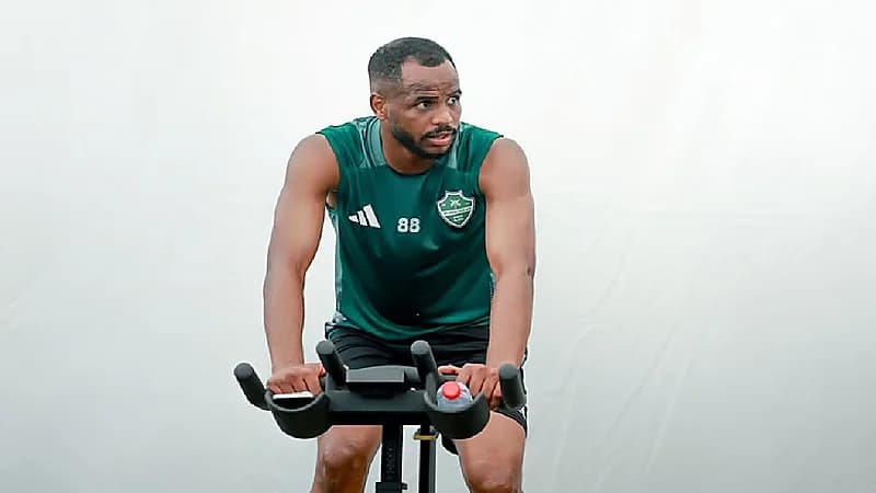 إصابة تبعد الخبيري قبل مواجهة القادسية