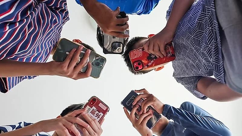 مدينة يابانية تصدر مرسومًا للحد من استخدام الأجهزة الرقمية وألعاب الفيديو