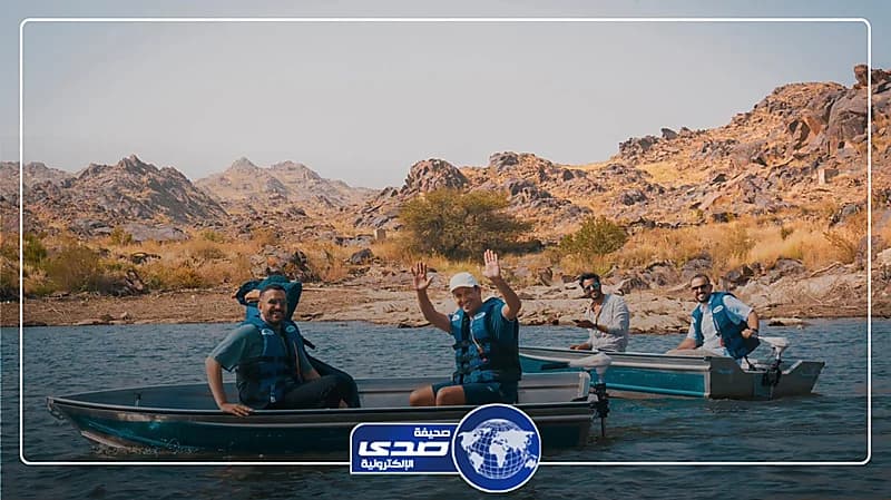 وزير السياحة يقود قارب تجديف بسد ترج في تنومة.. فيديو