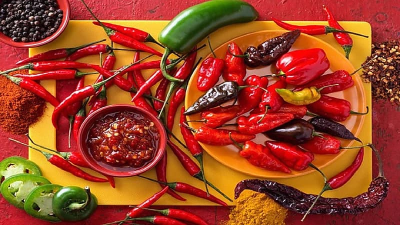 7 أطعمة تجنب تناولها قبل النوم