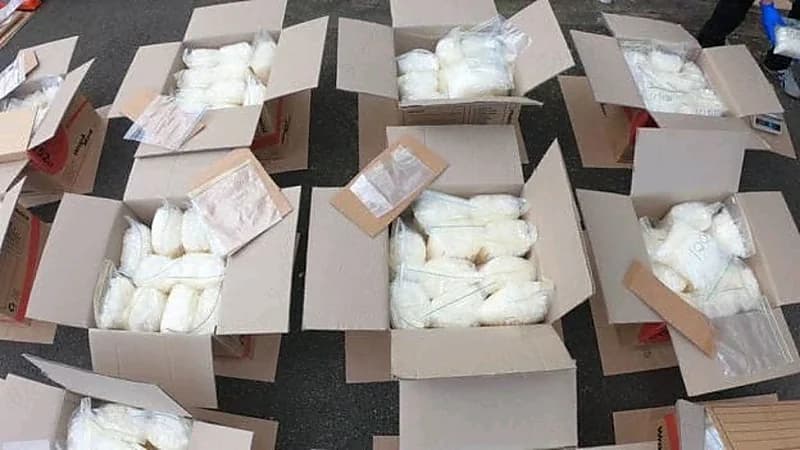 بعد إخماد حريق في بيت مهجور.. العثور على كمية ضخمة من المواد المشبوهة بداخله