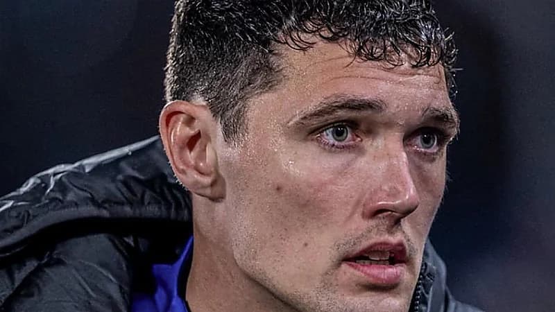 كريستنسن يرفض عروضاً من دوري روشن والبريميرليغ