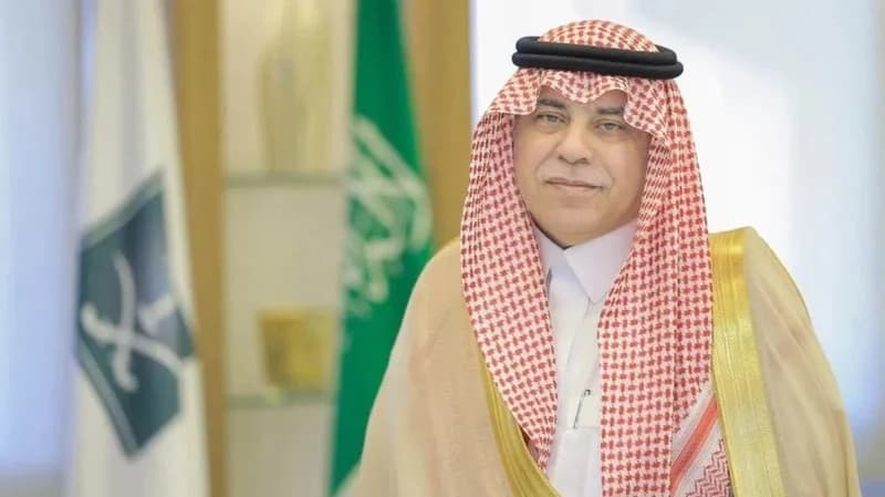 وزير التجارة يوجه بمكافأة مواطن لإبلاغه عن محل يبيع حلويات منتهية الصلاحية بالمدينة