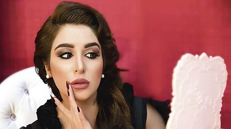 حلا نوره تعلن انفصالها رسمياً : " الفتنة أشد من القتل "