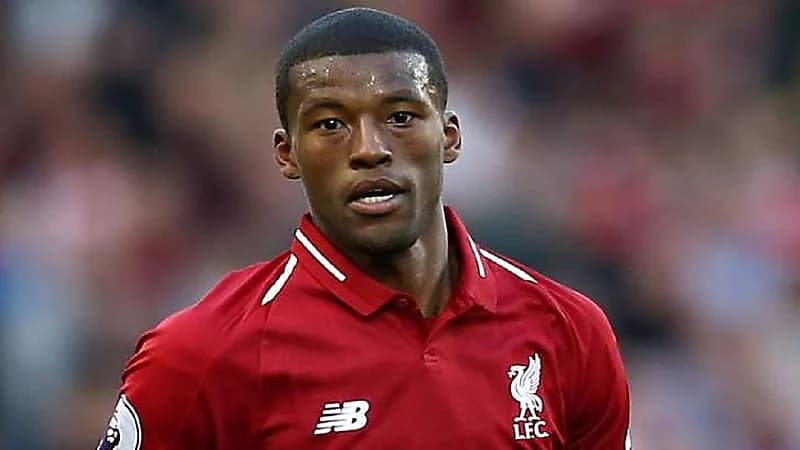 تطورات جديدة تدعم رحيل نجم ليفربول لصفوف برشلونة