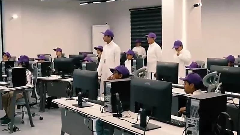 مركز فاب لاب يقدم خدمات تعليمية للطلاب في القصيم.. فيديو