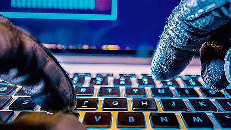 أبل تحذر مستخدميها من هجمات ببرامج تجسس متطورة