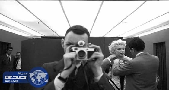 نشطاء يتداولون صور لمشاهير التقطوا «سيلفي» قبل ابتكاره