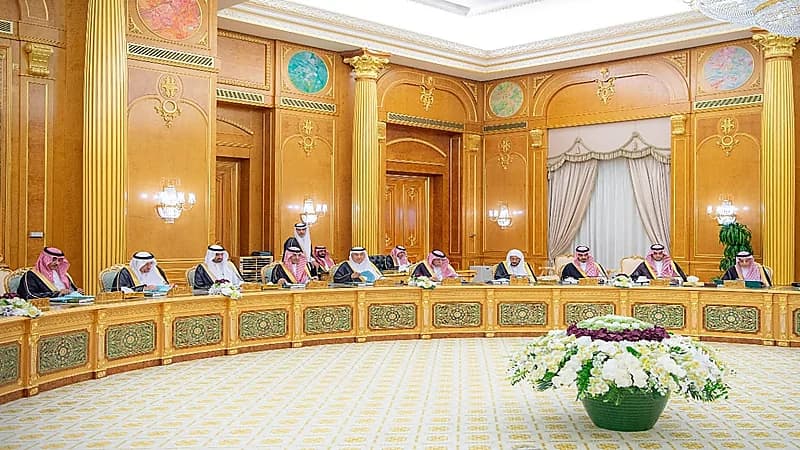 الموافقة على الهيكل والدليل التنظيمي لوزارة النقل والخدمات اللوجستية