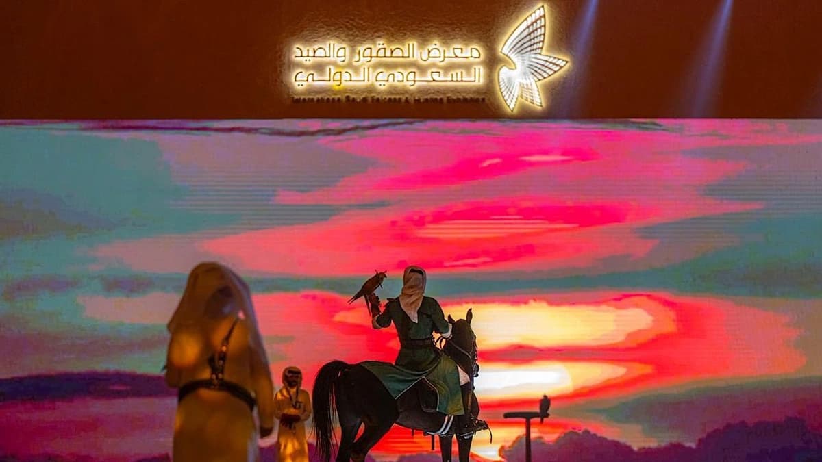 انطلاق معرض الصقور والصيد السعودي الدولي.. صور