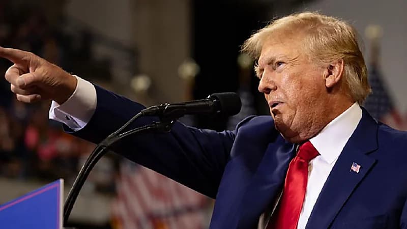 ترامب يغرم المهاجرين 998 دولارًا يوميًا لعدم مغادرة البلاد